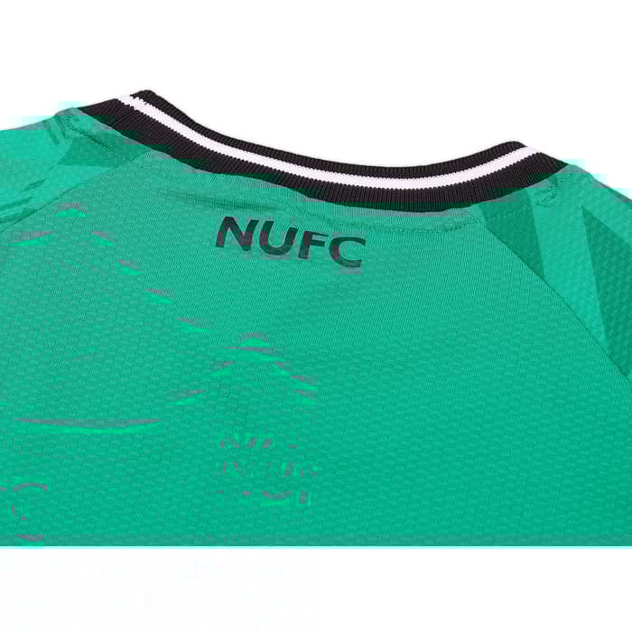 2023-24 Newcastle Authentic Away Shirt (XL)