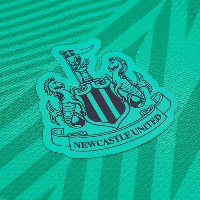 2023-24 Newcastle Authentic Away Shirt (XL)