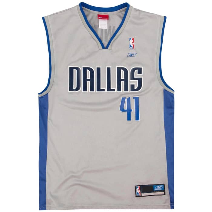 2002-06 Dallas Mavericks Nowitzki #41 Reebok Jersey (Alternate) M