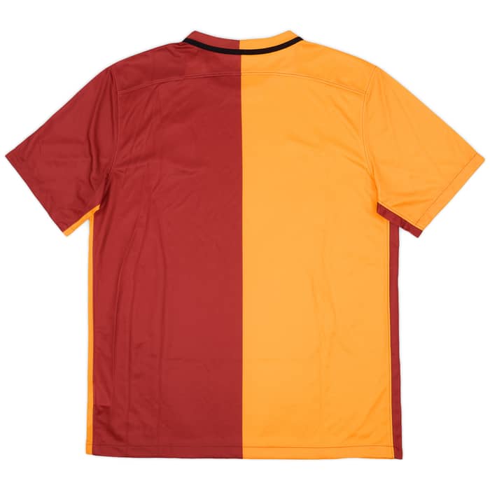 2015-16 Galatasaray Home Shirt (L)