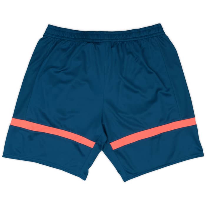 2023-24 Burnley Umbro Training Shorts (3XL)
