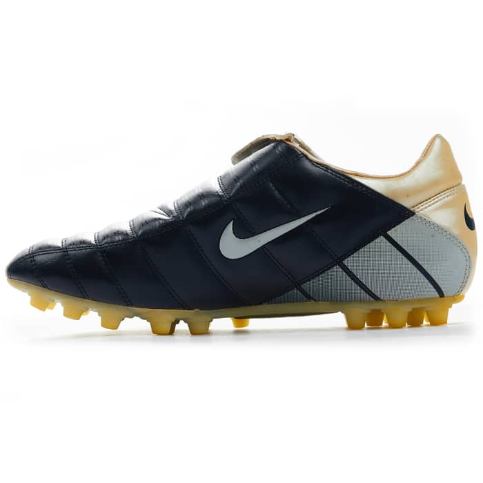 2003 Nike Total 90 II Football Boots (UK 8) - 7/10