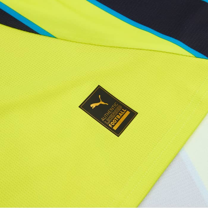 2024-25 Manchester City Away Shirt Marmoush #7