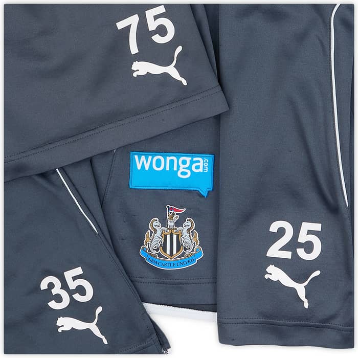 2016-17 Newcastle Player Issue Training Shorts # - 5/10 - (L)