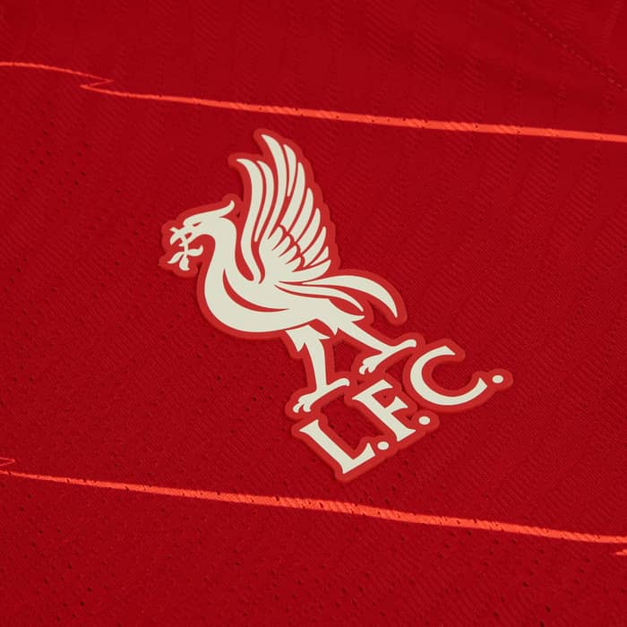 2021-22 Liverpool Authentic Home Shirt (S)