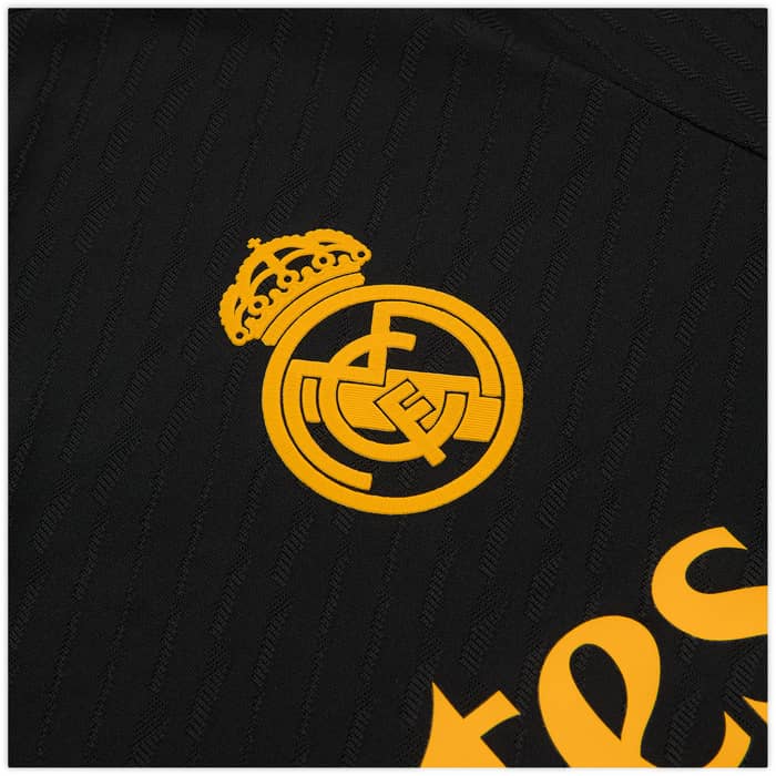 2023-24 Real Madrid Authentic Third Shirt Vini Jr. #7 (S)