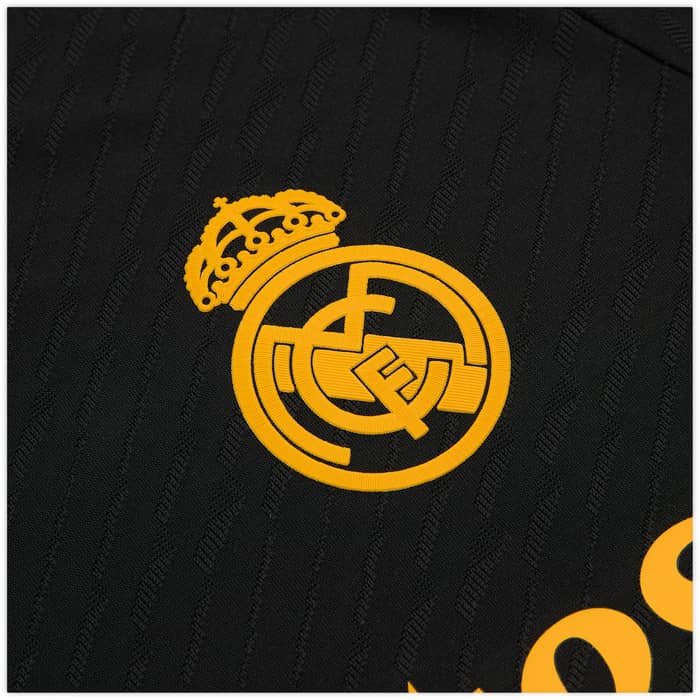 2023-24 Real Madrid Authentic Third Shirt Modric #10 (S)