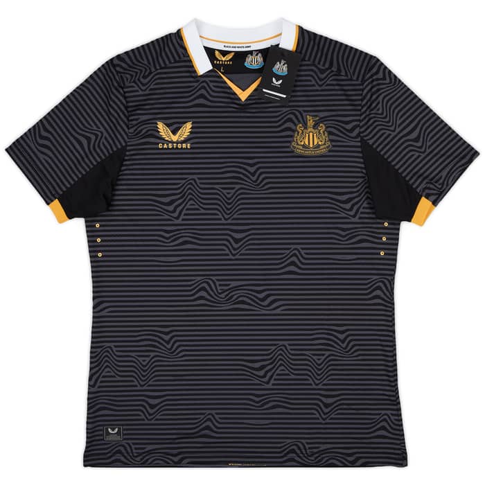 2021-22 Newcastle Authentic Away Shirt Trippier #15 (L)