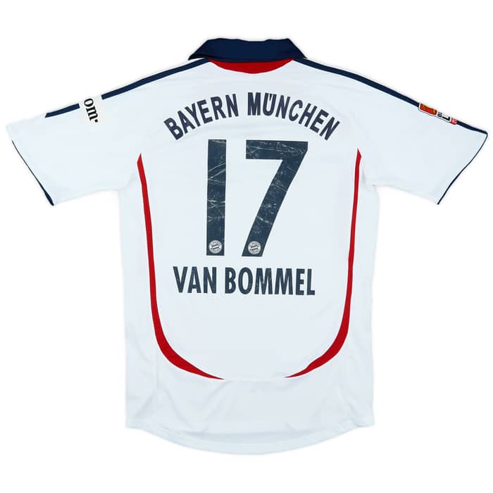 2006-07 Bayern Munich Away Shirt Van Bommel #17 - 5/10 - (S)