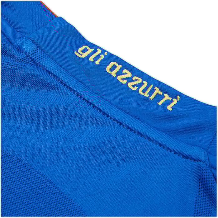 2010-12 Italy Limited Edition Authentic Home Shirt 5616/7860 (L)