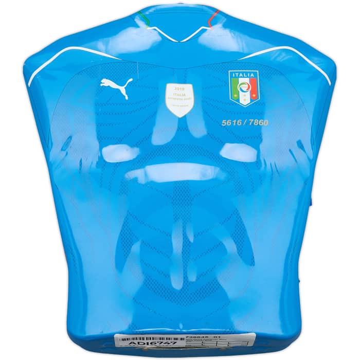 2010-12 Italy Limited Edition Authentic Home Shirt 5616/7860 (L)