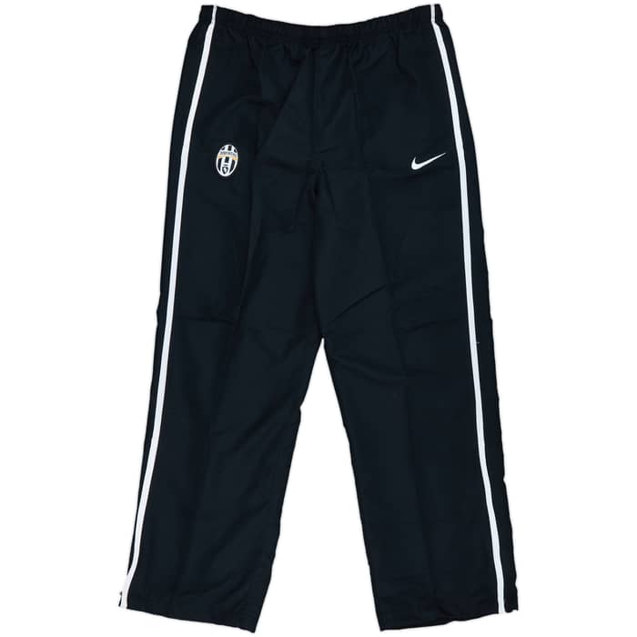 2010-11 Juventus Nike Tracksuit (L)