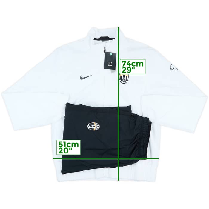 2009-10 Juventus Nike Tracksuit (M)
