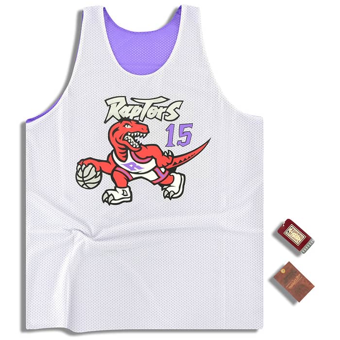 (Amazon) Mitchell & Ness Toronto Raptors Carter #15 Reversible Jersey