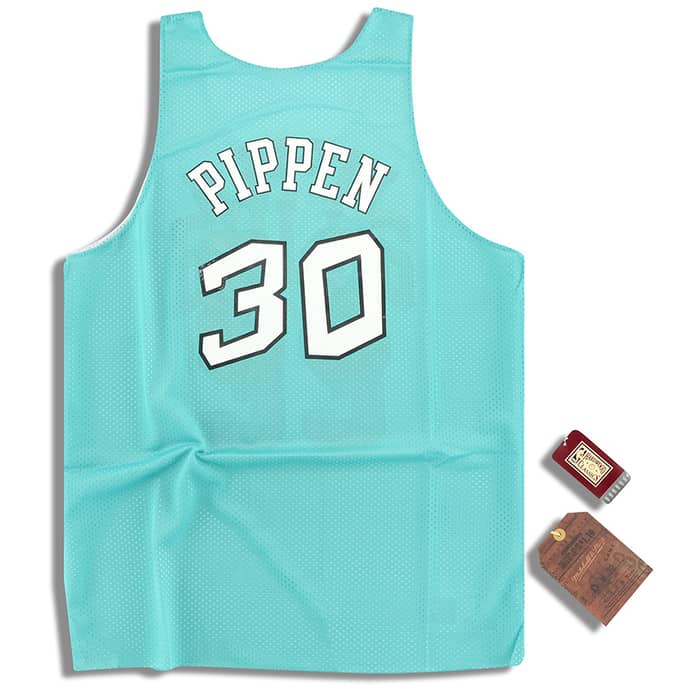 (Amazon) Mitchell & Ness Chicago Bulls Pippen #33 Reversible All Star Jersey