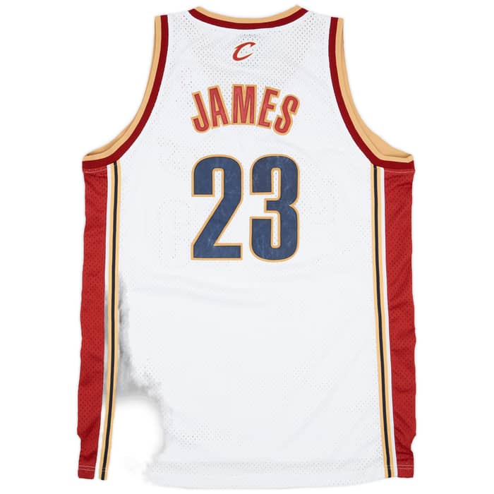 2004-06 Cleveland Cavaliers James #23 Reebok Swingman Home Jersey - 8/10 - (XL)