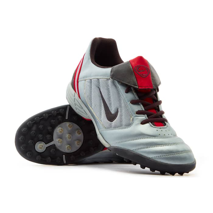 2003 Nike Romano Football Boots *In Box* CT 11½
