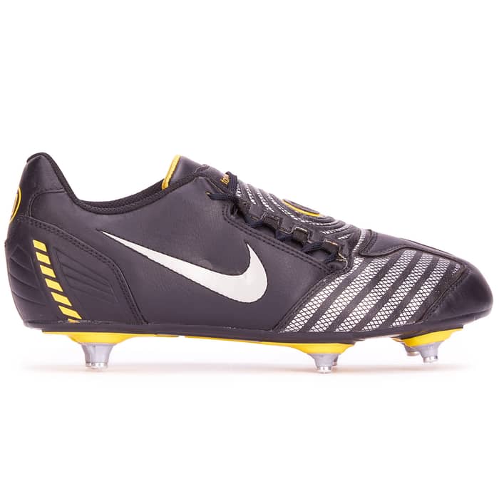 2008 Nike Total 90 Shoot II Football Boots *As New* Kids SG 5