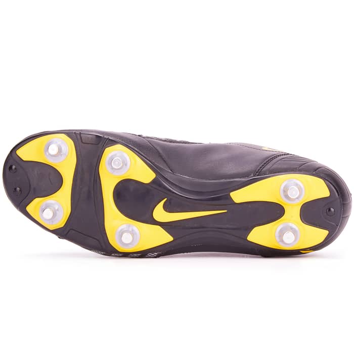 2008 Nike Total 90 Shoot II Football Boots *As New* Kids SG 5