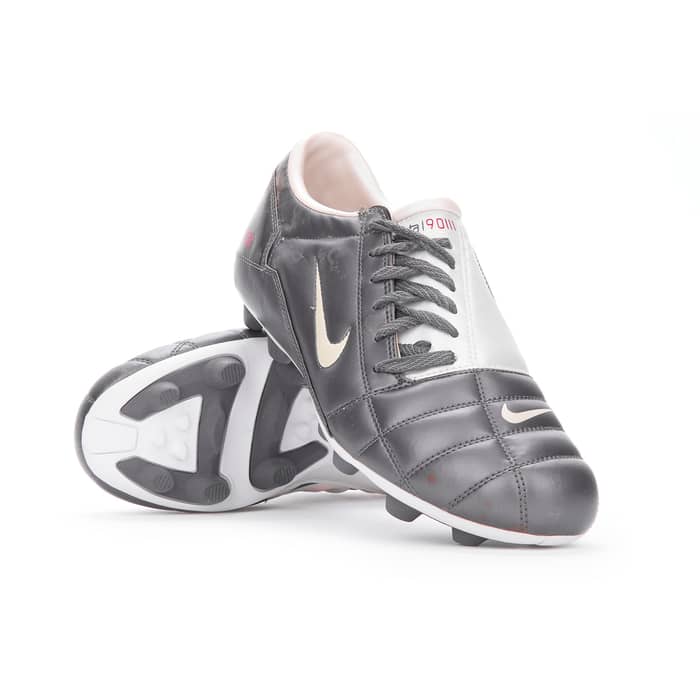 2004 Nike Total 90 III VT Football Boots *In Box* FG 9½