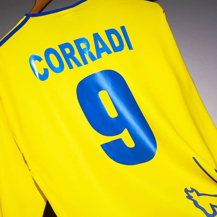 2001-02 Chievo Vérone Maillot Domicile ML Corradi #9 - 8/10 - (M)