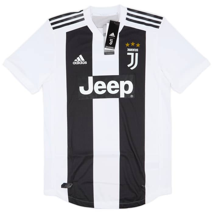 2018-19 Juventus Authentic Home Shirt Ronaldo #7 (M)