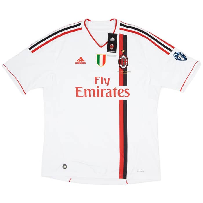 2011-12 AC Milan Away Shirt Aquilani #18 (XL)