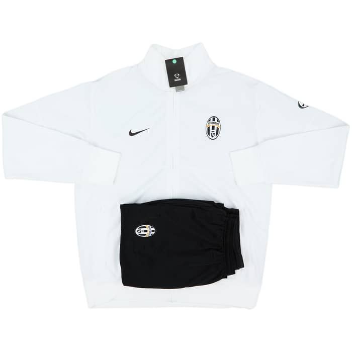 2009-10 Juventus Nike Tracksuit (XL)