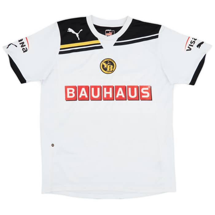 2011-12 Young Boys Signed Away Shirt - 8/10 - (XL.Boys)
