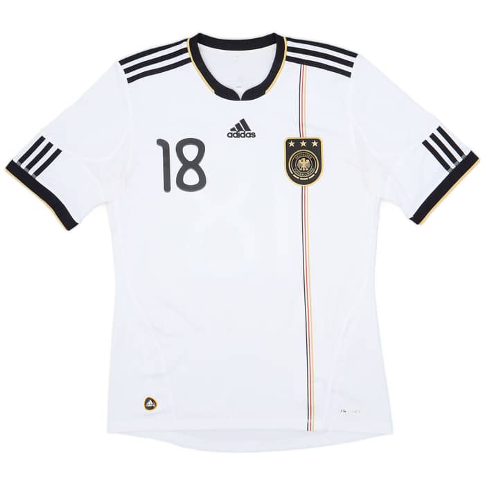 2010-11 Germany Home Shirt Kroos #18
