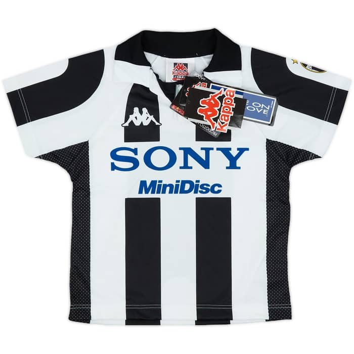 1997-98 Juventus Basic Centenary Home Shirt & Shorts (S.Boys)