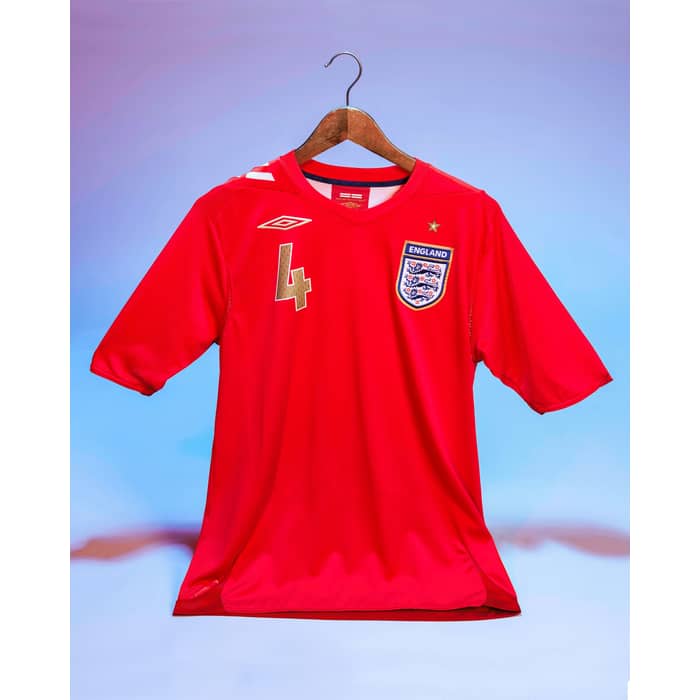 2006-08 England Away Shirt Gerrard #4
