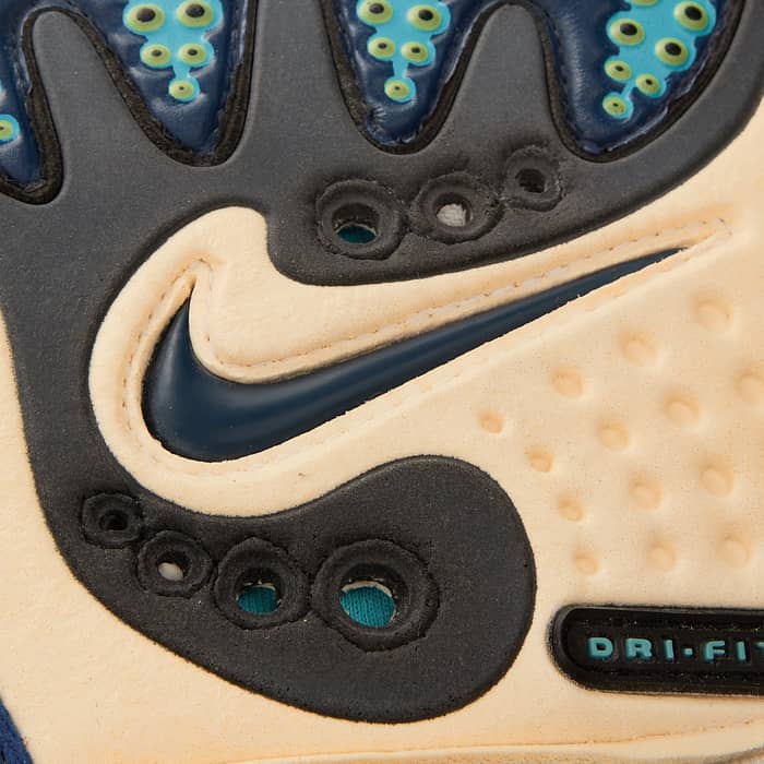 Nike Kraken GK Gloves (Size 9)
