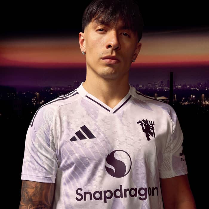 2025-26 Manchester United Authentic Away Shirt