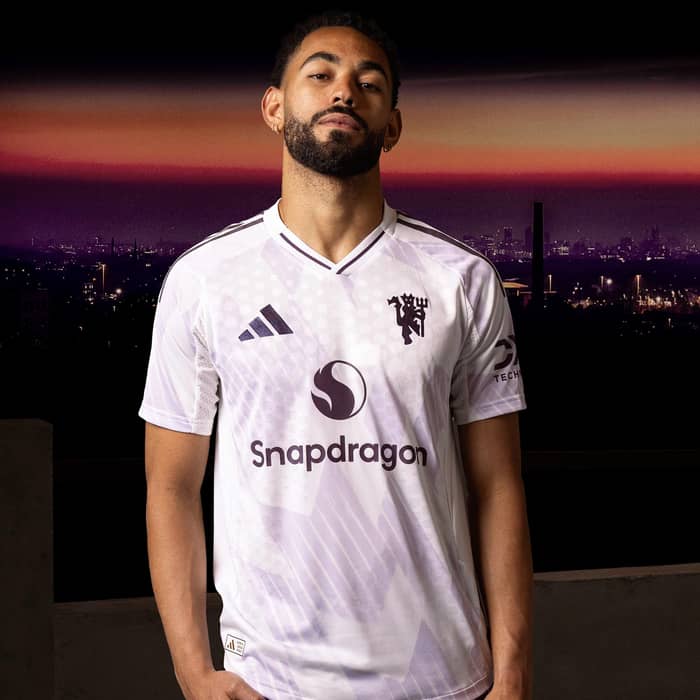 2025-26 Manchester United Away Shirt
