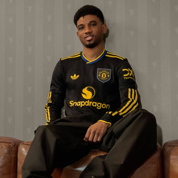 2025-26 Manchester United Authentic Third L/S Shirt