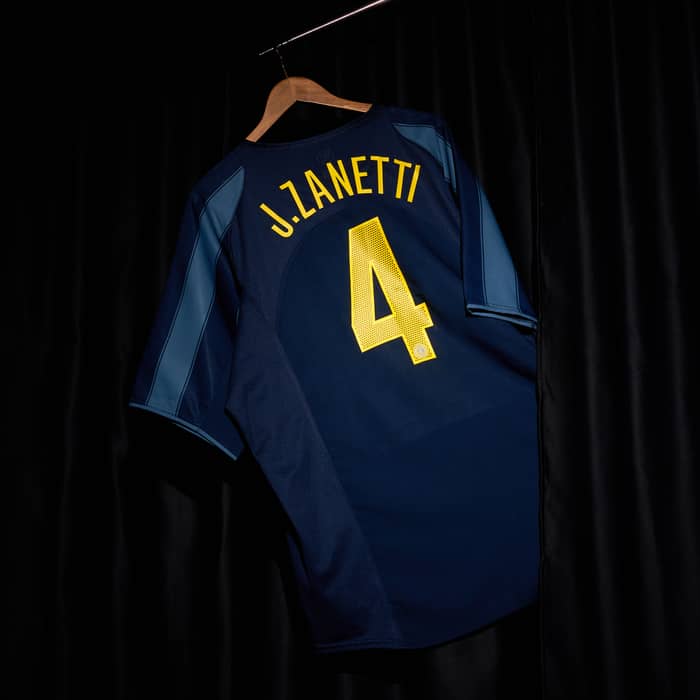 2004-05 Inter Milan Troisième maillot J. Zanetti #4 - 10/10 - (XXL)