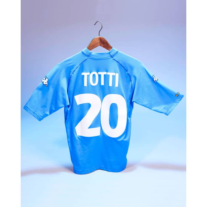 2000-01 Italy Home Shirt Totti #20