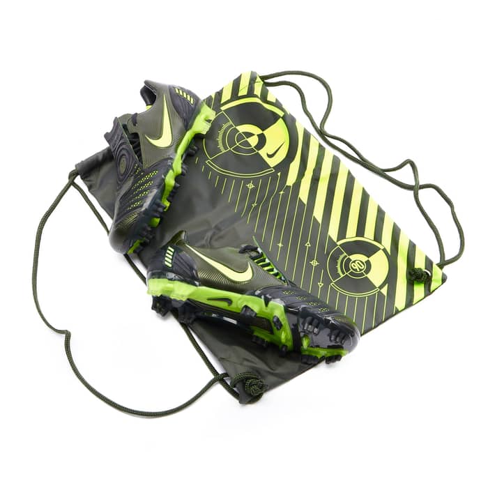 2008 Total 90 Laser II Football Boots *In Box* FG 6