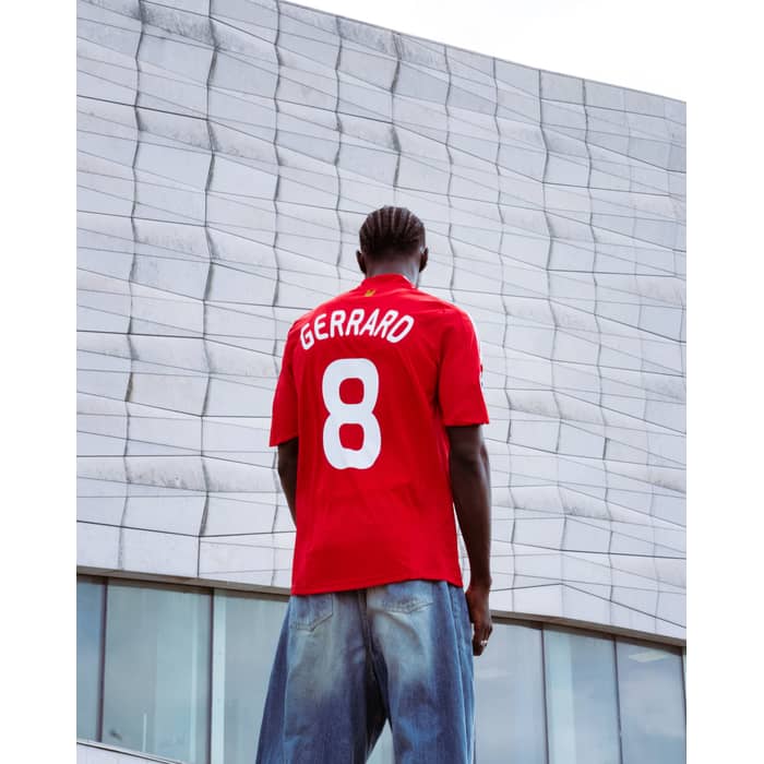 2008-10 Liverpool Home Shirt Gerrard #8