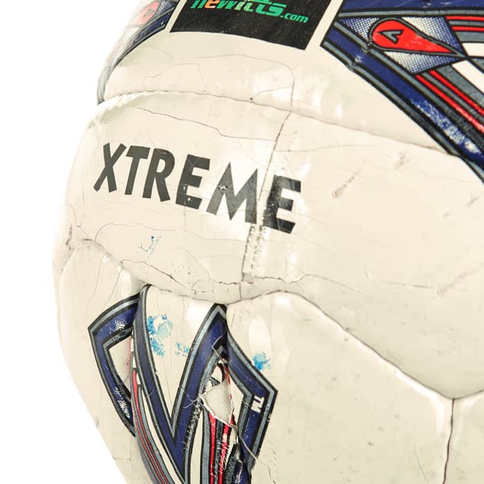 2000s Mitre Extreme Ball - 5/10 - (Size 5)