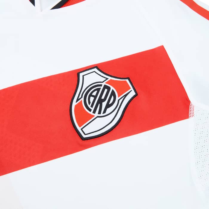 2005-06 River Plate Maillot Domicile Falcao #31