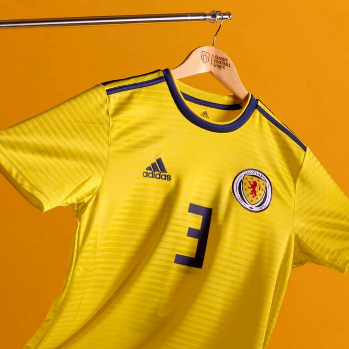 Camiseta de visitante de Scotland 2017-18 Robertson #3 - 6/10 - (S)