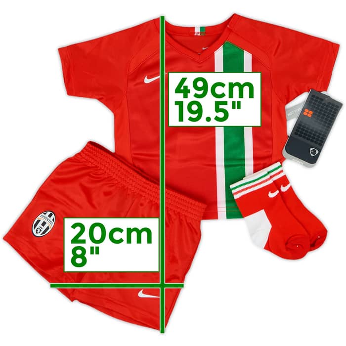 2005-06 Juventus Away Shirt and Shorts (3-6 Months)