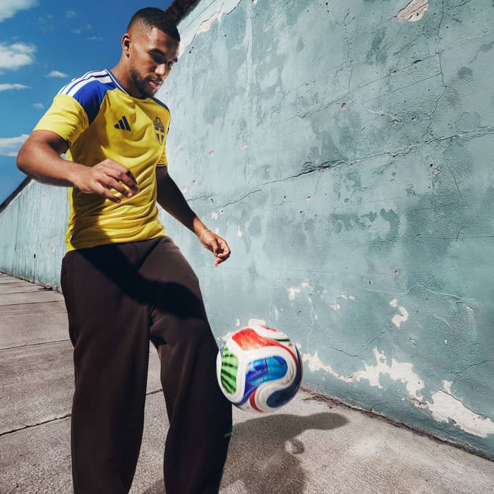 2026-27 Sweden Home Shirt (KIDS)