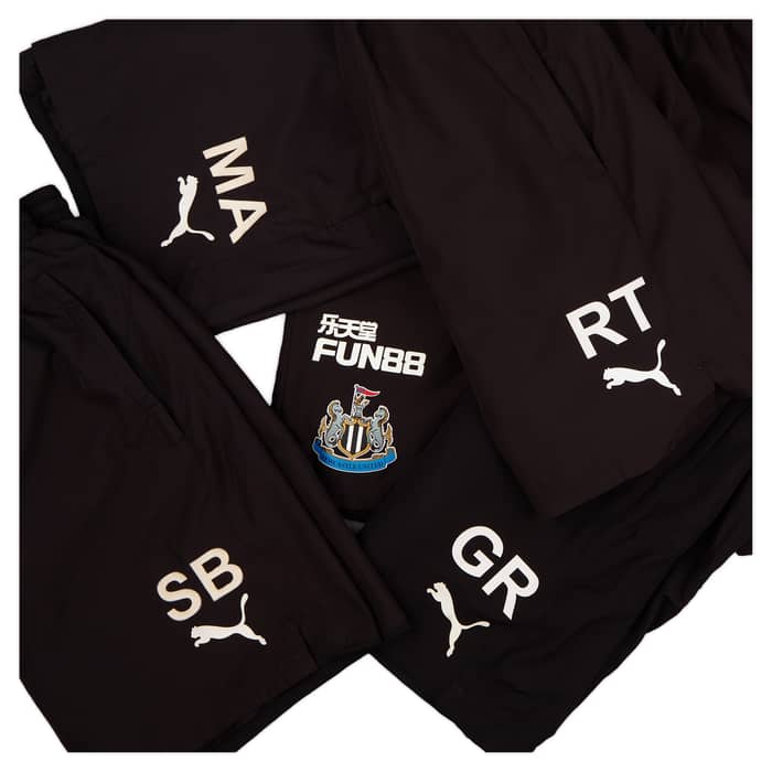 2017-18 Newcastle Staff Issue Training Shorts - 3/10