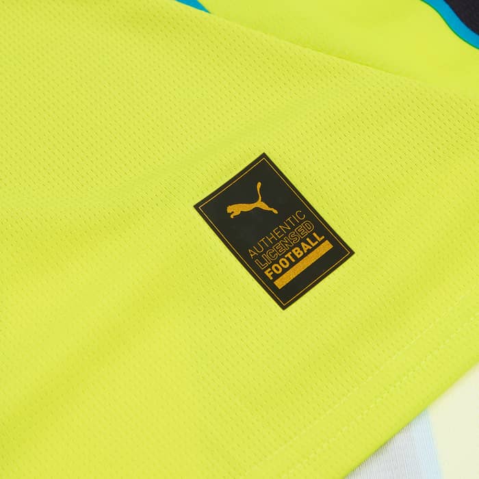 2024-25 Manchester City Away Shirt Foden #47