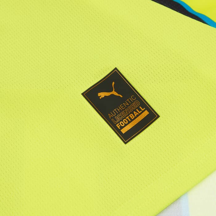 2024-25 Manchester City Away Shirt Haaland #9 (Women's L)