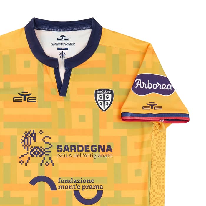 2022-23 Cagliari Third Shirt