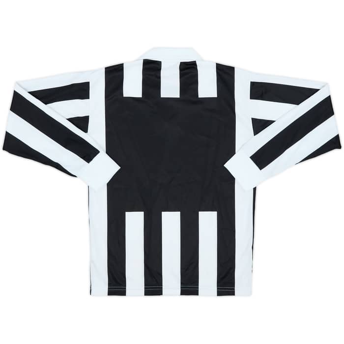 1990-92 Juventus Basic Home Shirt and Shorts (S.Boys)